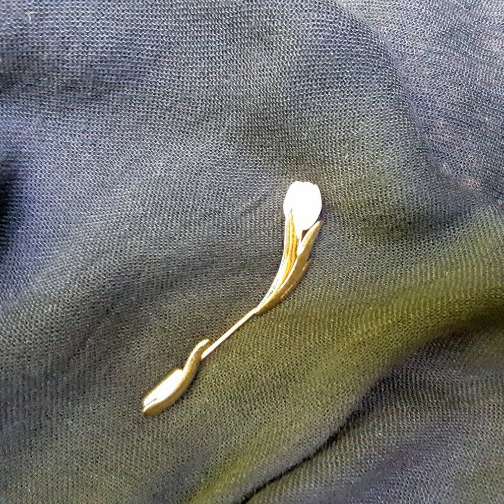 Tulip Stick Pin